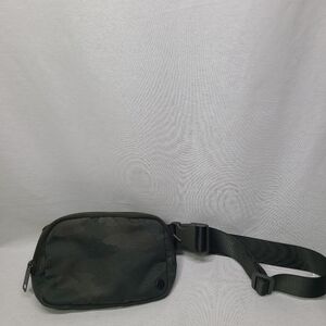Lululemon Everywhere Belt Bag Heritage Camo Jacquard Dark Olive Sargent Green OG